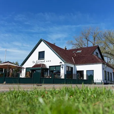 Hotel Restaurant De Loenermark 3*